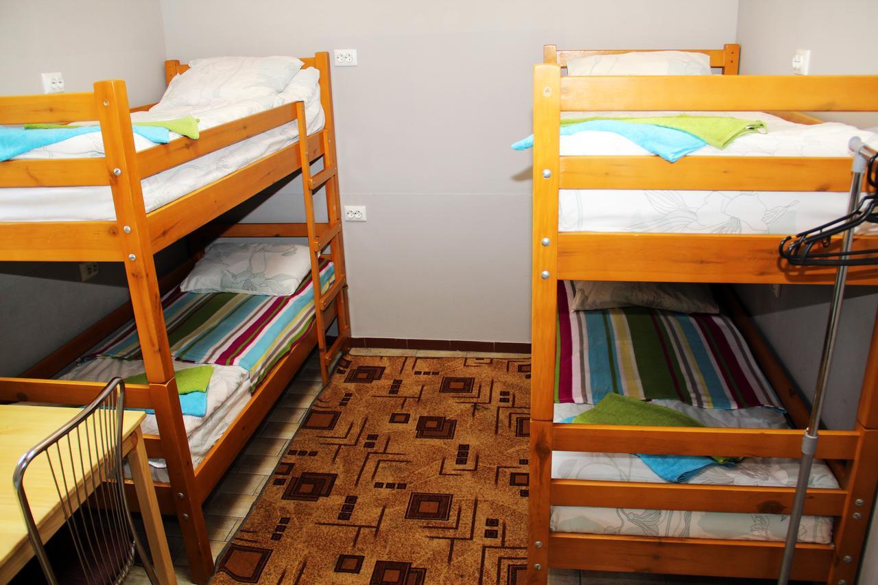 Hostel Brest-Litovsk В Центре - Заселение 24Х7 Exteriör bild